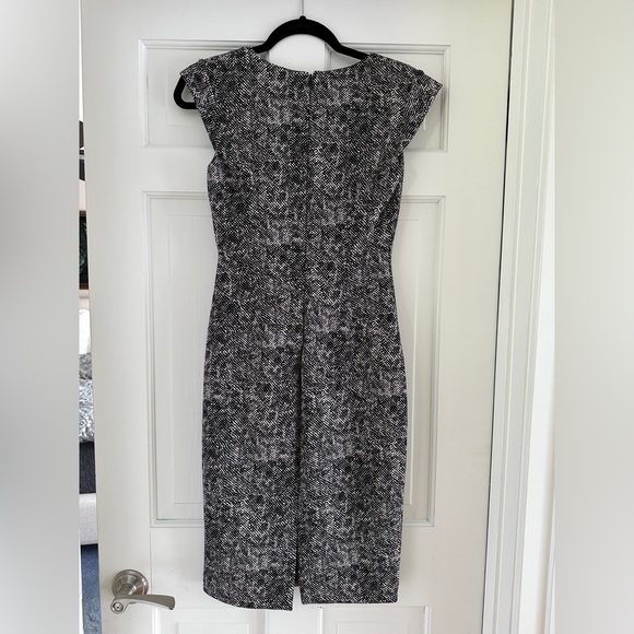 White House Black Market black and white dress - Picture 4 of 5